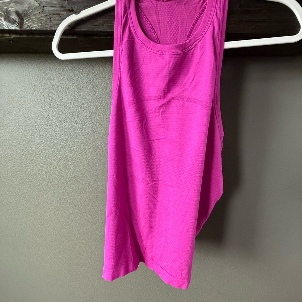 Lululemon pink athletic tank
